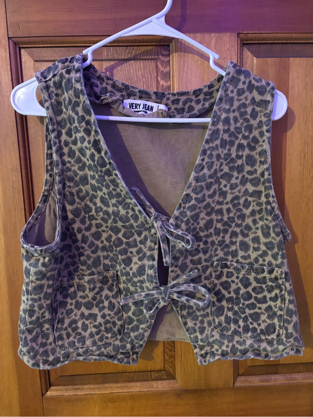Very Jean Tie Front Leopard Print Vest Large